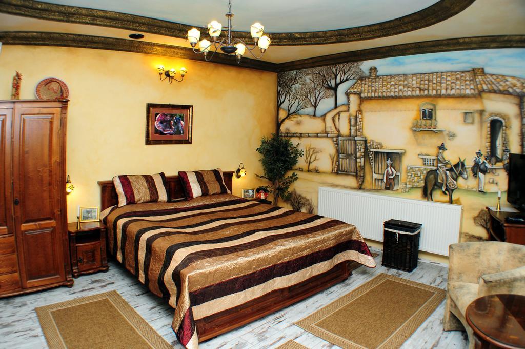 Hotel Villa Classica Papa Exterior photo